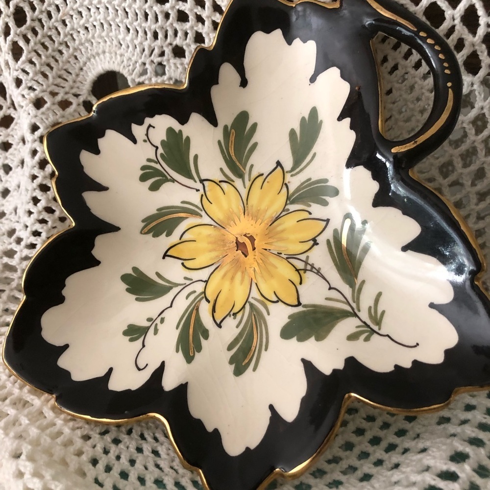 Fine China Trivet